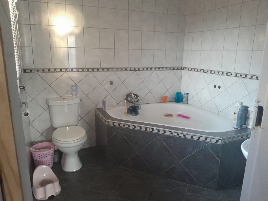 3 Bedroom Property for Sale in Bodorp North West